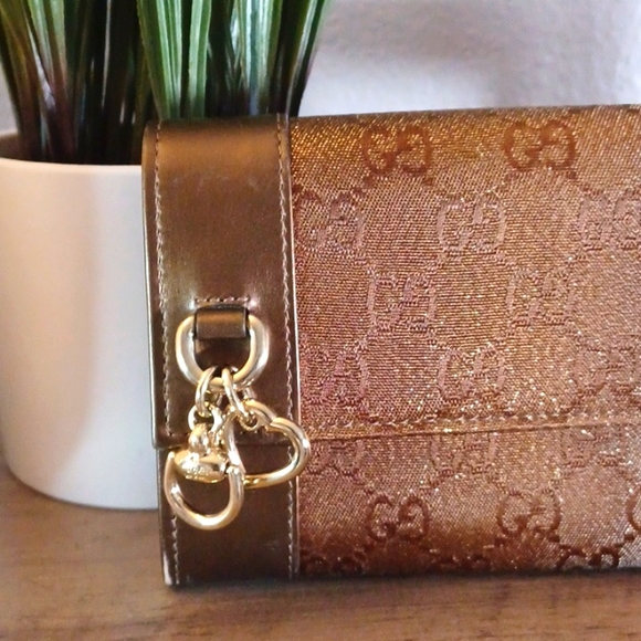 *SOLD* New Gucci Canvas GG gold gradient Continental long wallet with charms - Picture 2 of 14